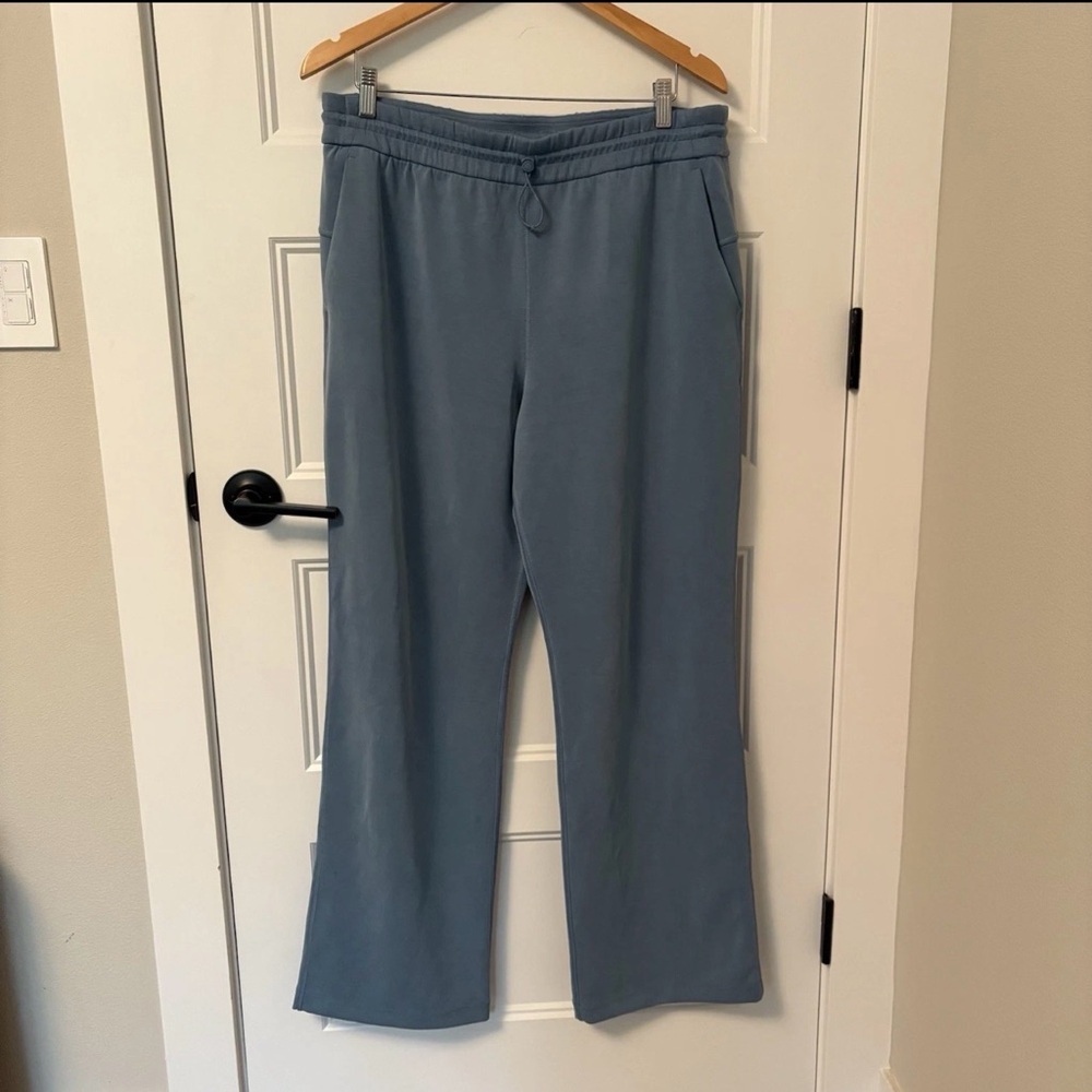 SOLD Lululemon Softstreme High Rise Pant  Sweatpants Pitch Blue Women’s 12
